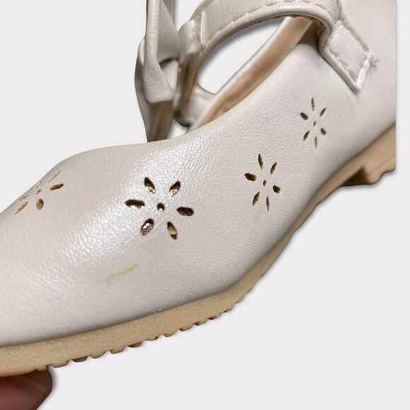 Bella MARIE | Baby Girl Flats - Picture 6 of 7